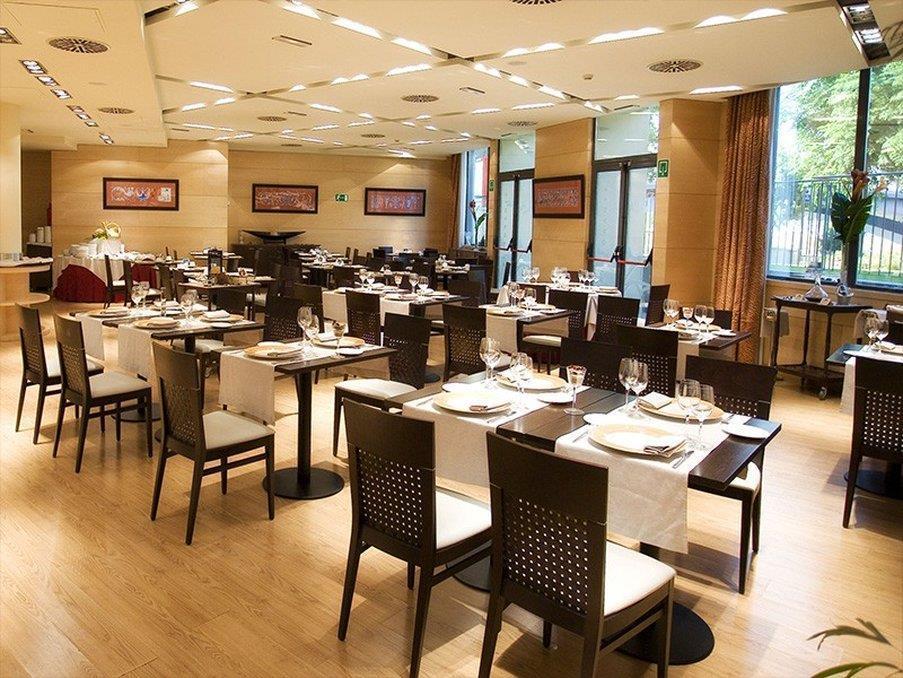 Ribera de Triana Hotel Sevilla Restoran foto