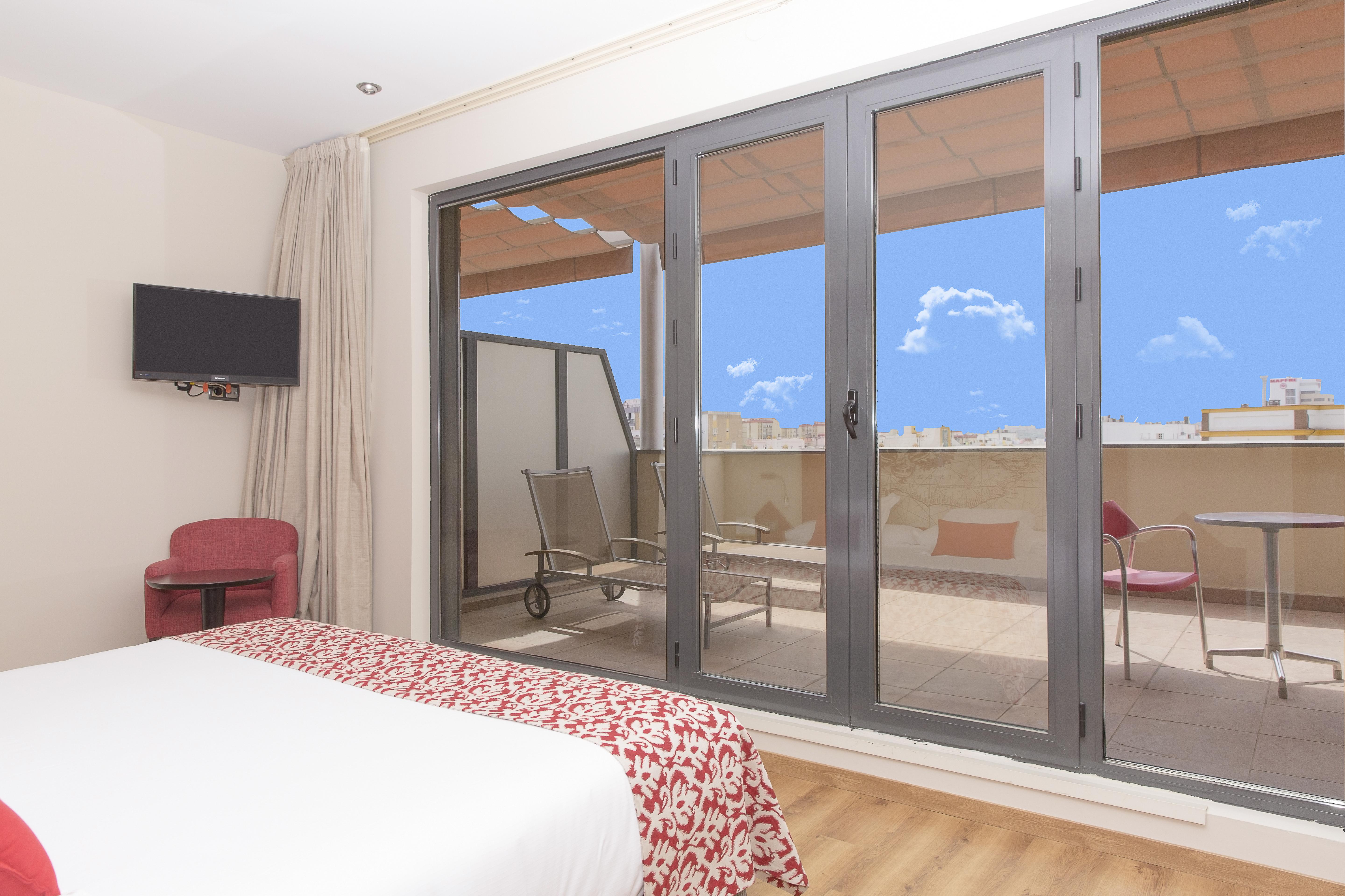 Ribera de Triana Hotel Sevilla Bagian luar foto