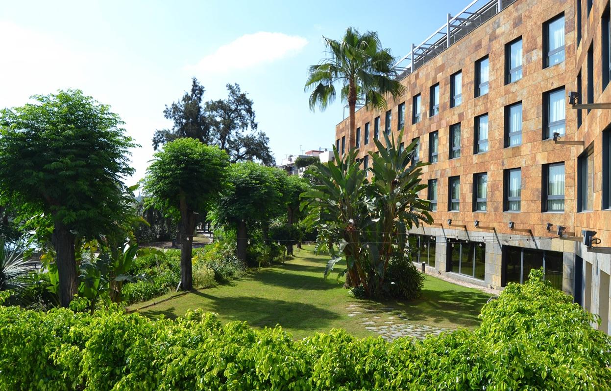 Ribera de Triana Hotel Sevilla Bagian luar foto